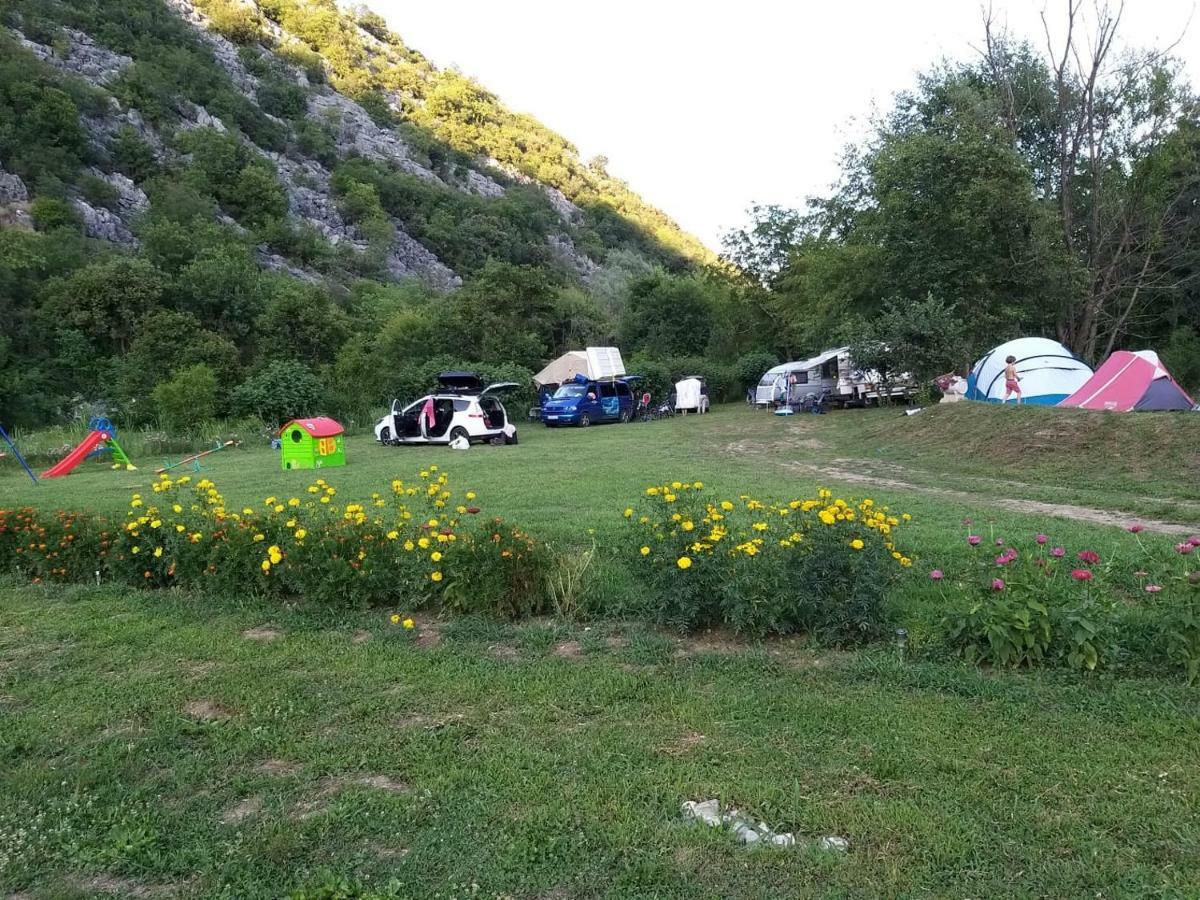 Отель Camp Podkraj Вирпазар Экстерьер фото
